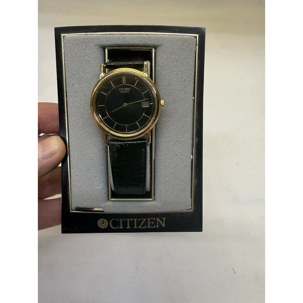 Citizen Men's Vintage 1990's Gold Plated Black Dial Wrist Watch Genuine Leather